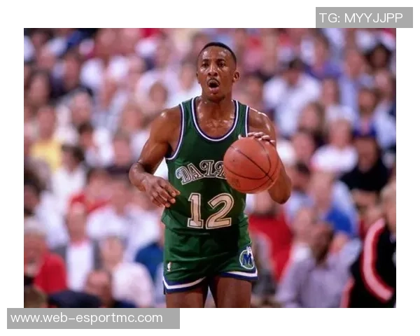 哈珀在本场比赛中表现出色荣膺最佳后卫超越费尔斯卡斯尔和福克斯